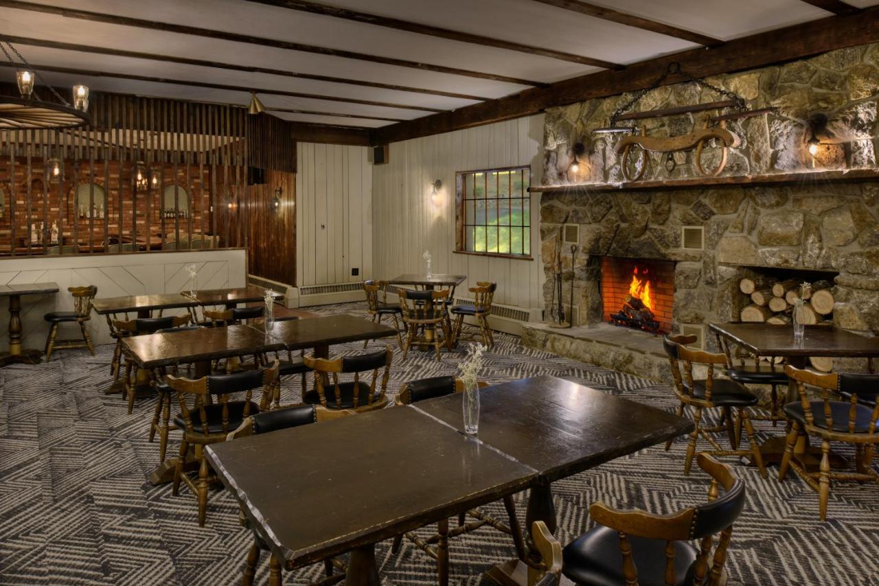 Roaring Brook Ranch Resort Lake George Esterno foto
