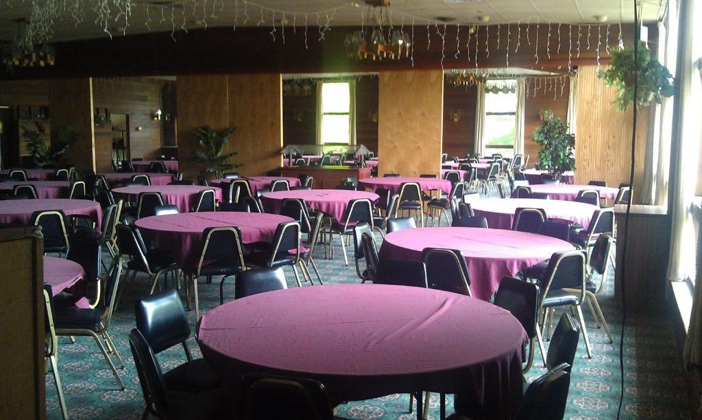 Roaring Brook Ranch Resort Lake George Esterno foto